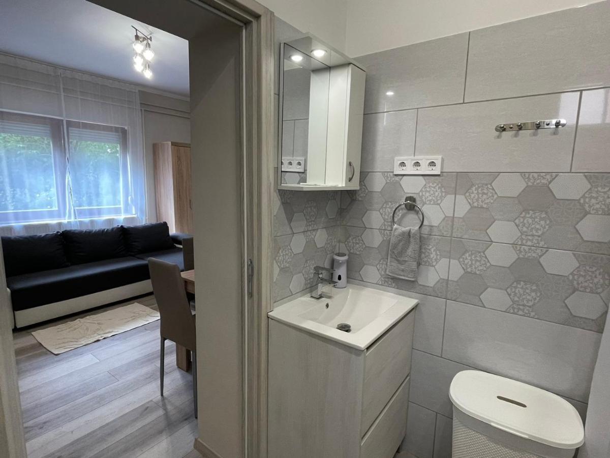 Tulipan Apartman Makó Buitenkant foto